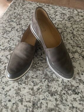 Split-Tone Brown Slip-On Leather upper